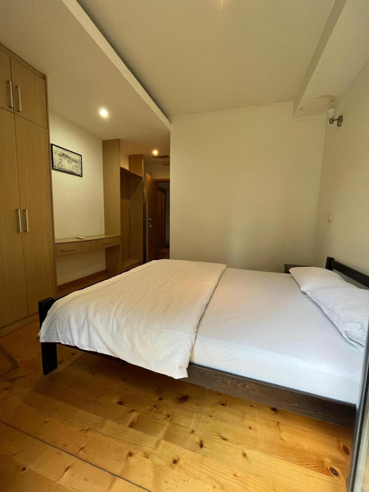 B&B Botel Charlie Belgrad Rum bild